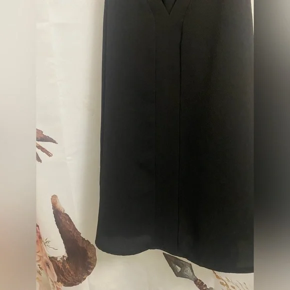 Pretty medium lined top​​​​​ - Picture 2 of 7